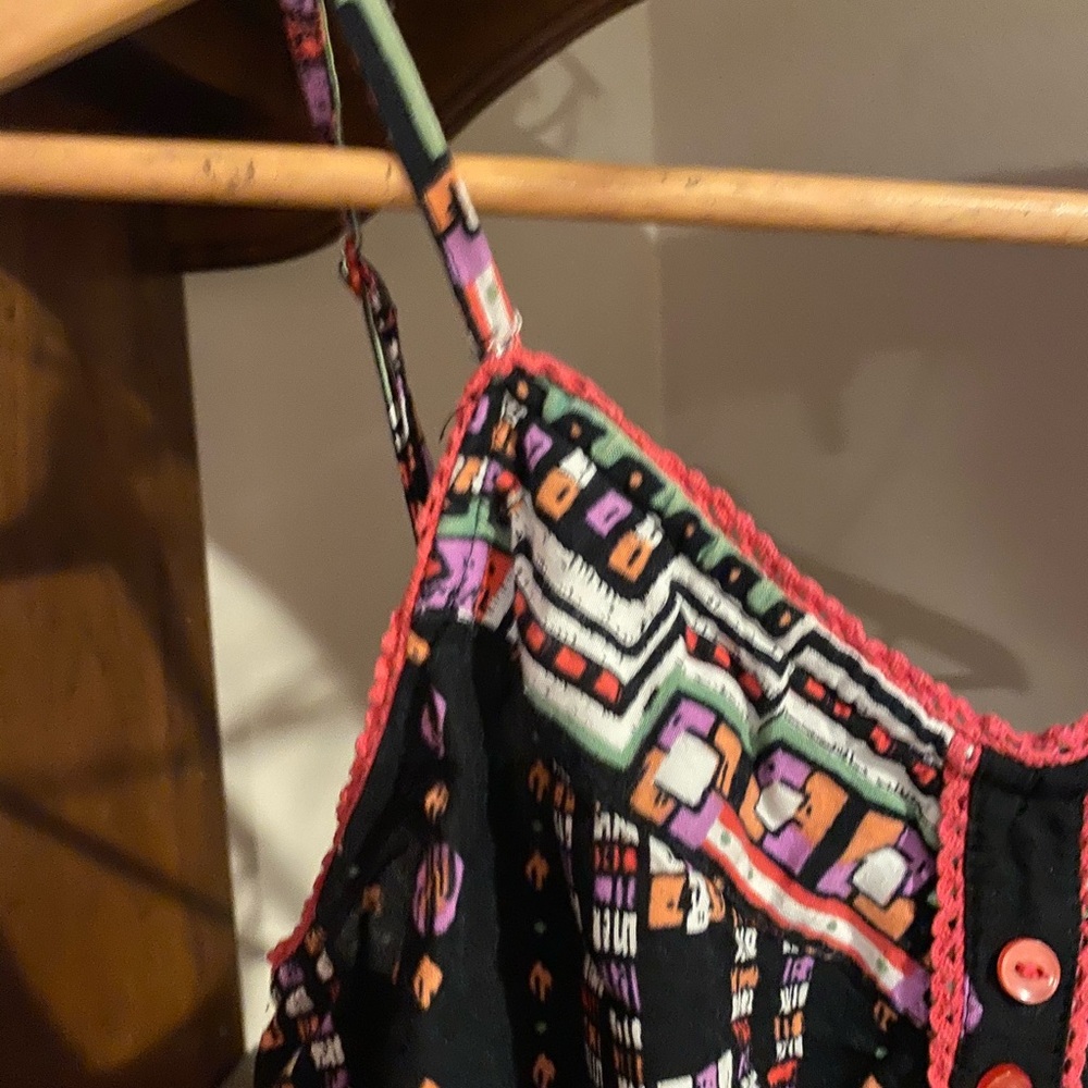 Secret pockets with lots of storage space - Picture 4 of 6